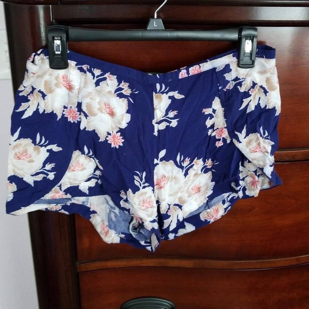 Forever 21 floral print shorts